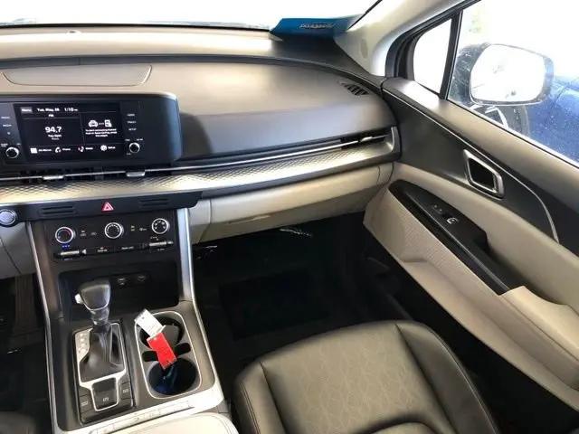 2024 Kia Carnival MPV LX Seat Package
