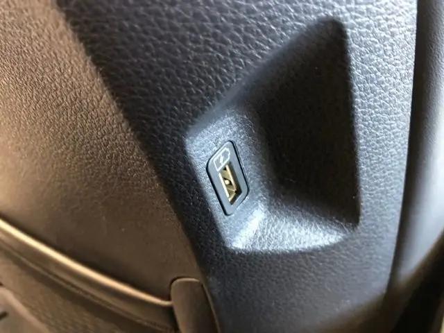2024 Kia Carnival MPV LX Seat Package