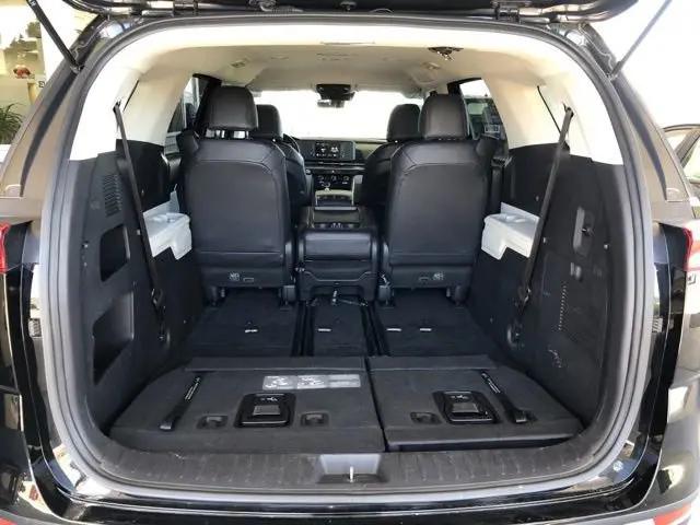 2024 Kia Carnival MPV LX Seat Package