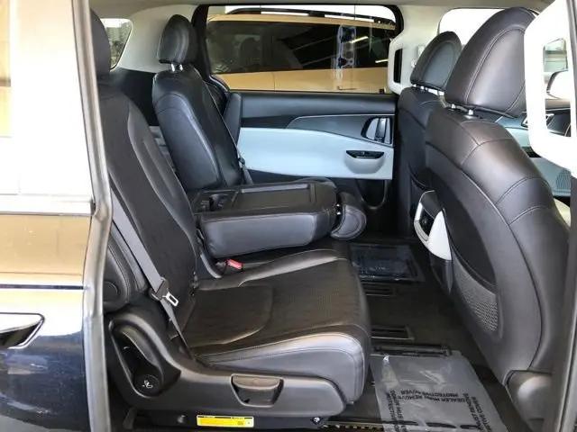 2024 Kia Carnival MPV LX Seat Package