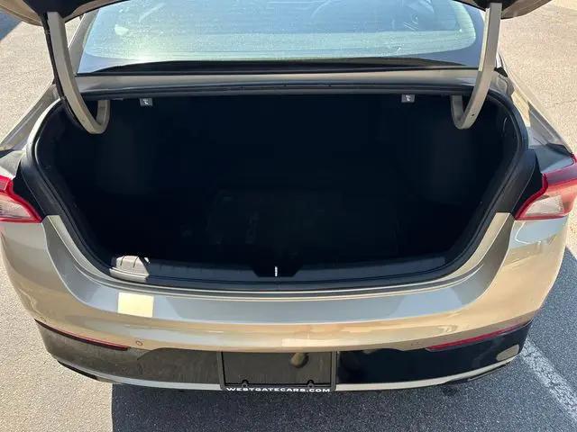 2022 Kia K5 EX