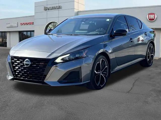 2023 Nissan Altima SR FWD