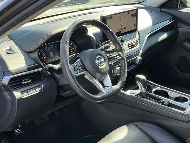 2023 Nissan Altima SR FWD