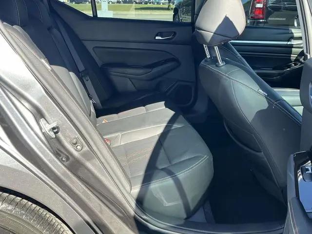 2023 Nissan Altima SR FWD