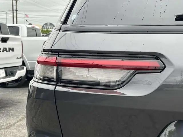 2025 Jeep Grand Cherokee L Altitude X 4x4