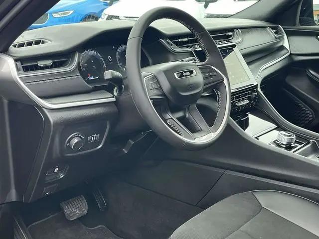 2025 Jeep Grand Cherokee L Altitude X 4x4