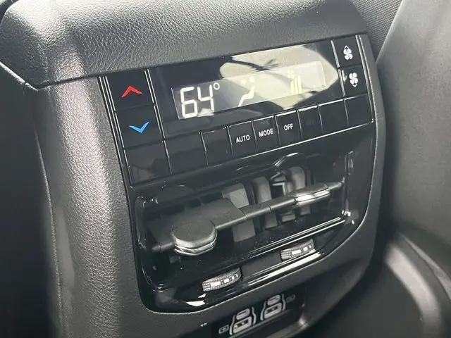 2025 Jeep Grand Cherokee L Altitude X 4x4