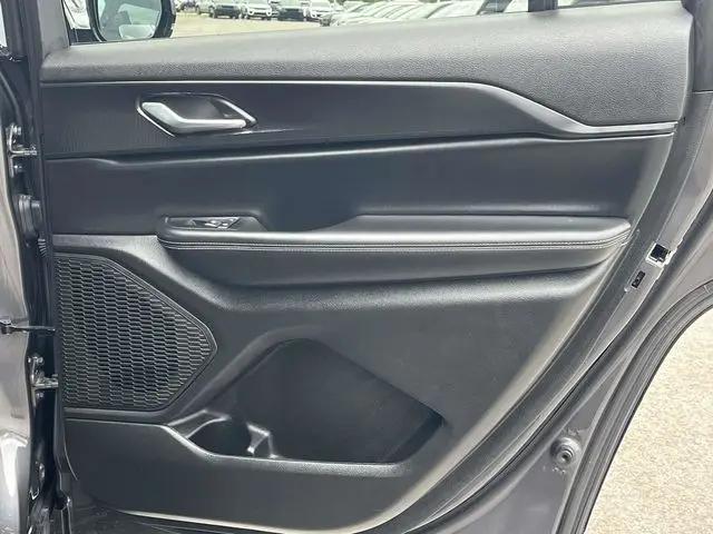 2025 Jeep Grand Cherokee L Altitude X 4x4