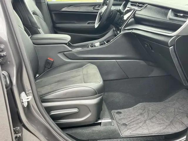 2025 Jeep Grand Cherokee L Altitude X 4x4