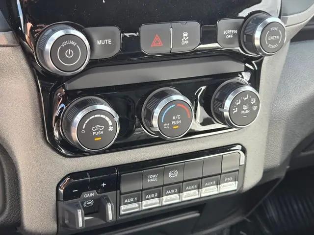 2026 Ram 4500 Chassis Tradesman/Big Horn
