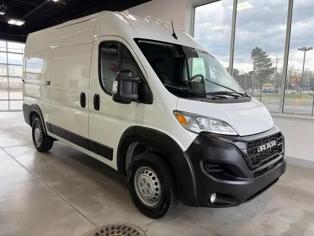 2025 Ram ProMaster 2500 Cargo Van Tradesman High Roof 136" WB w/Pass Seat