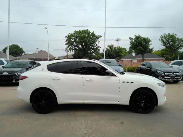 2019 Maserati Levante Standard