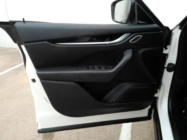 2019 Maserati Levante Standard