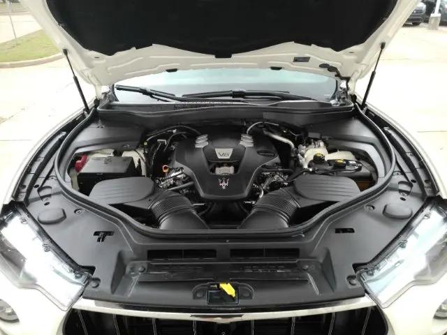 2019 Maserati Levante Standard