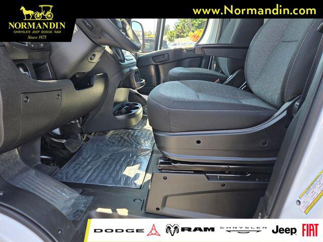 2026 Ram ProMaster Cargo Van Tradesman Low Roof 136 WB w/Pass Seat