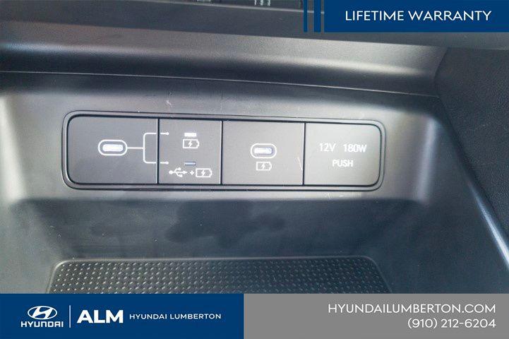 New 2026 White Hyundai SEL FWD image 24