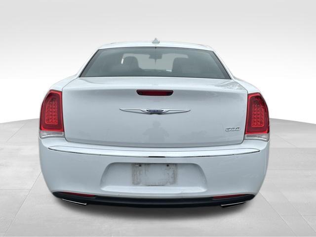 2019 Chrysler 300 Limited
