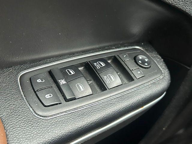 2019 Chrysler 300 Limited