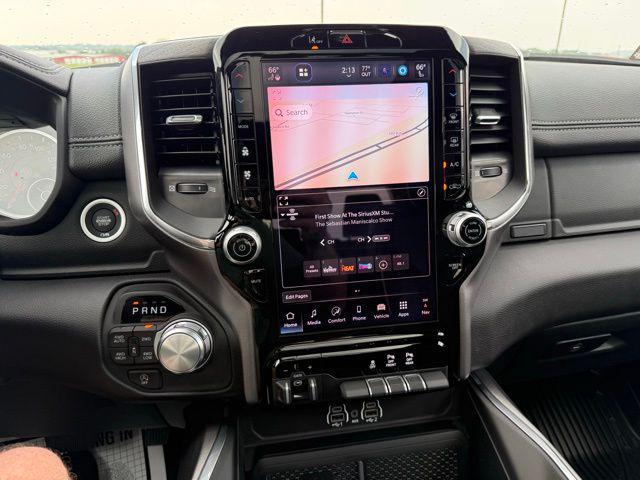 2026 Ram 1500 Laramie Crew Cab 4x4 5'7" Box