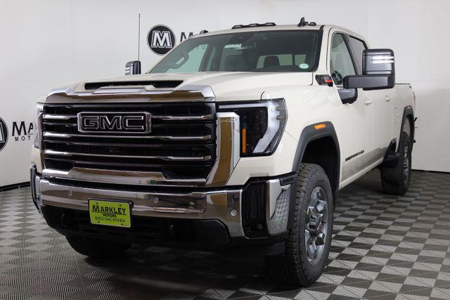 2026 GMC Sierra 2500HD Crew Cab, Standard Bed, SLE, 4WD