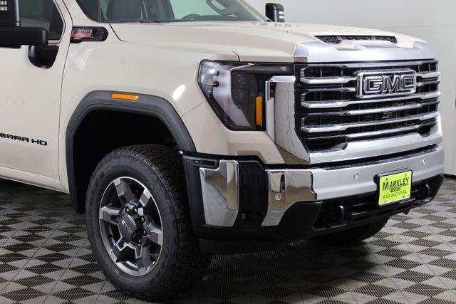2026 GMC Sierra 2500HD Crew Cab, Standard Bed, SLE, 4WD