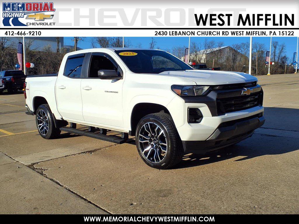 Summit White 2023 Chevrolet Colorado LT Crew Cab 4WD Pickup Truck Four-Wheel Drive Automatic