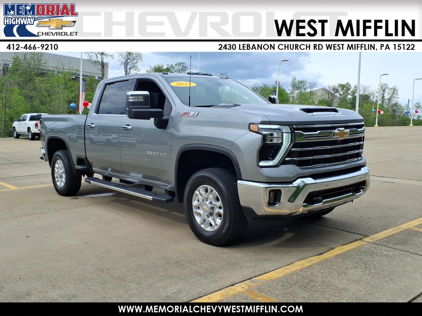 Sterling Gray Metallic 2025 Chevrolet Silverado 3500HD LTZ Crew Cab 4WD Pickup Truck Four-Wheel Drive Automatic
