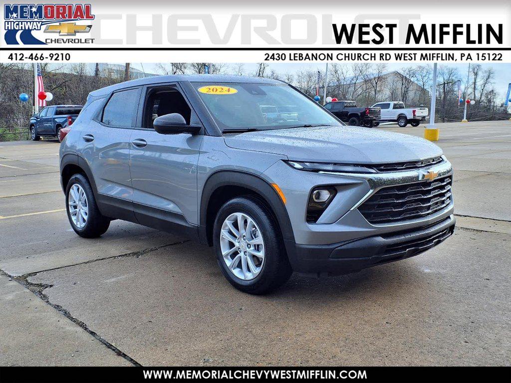 Sterling Gray Metallic 2024 Chevrolet Trailblazer LS FWD SUV / Crossover Front-Wheel Drive Automatic