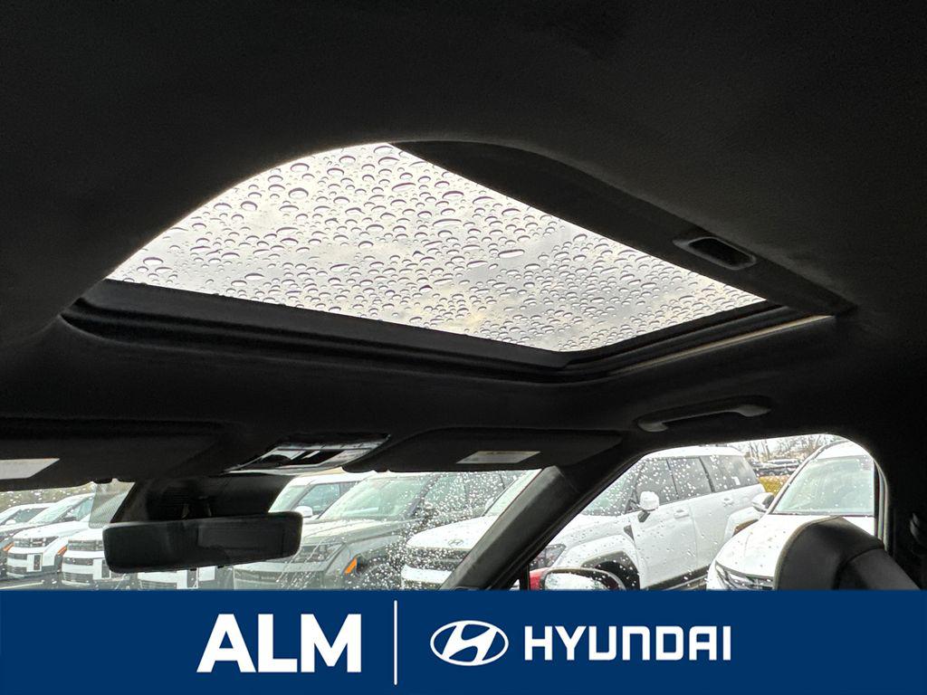 New 2026 Red HYUNDAI Calligraphy image 15