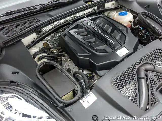 2017 Porsche Macan S
