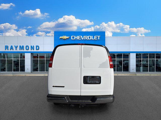 2026 Chevrolet Express Cargo Van 2500 Regular Wheelbase, WT, RWD