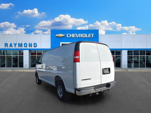 2026 Chevrolet Express Cargo Van 2500 Regular Wheelbase, WT, RWD