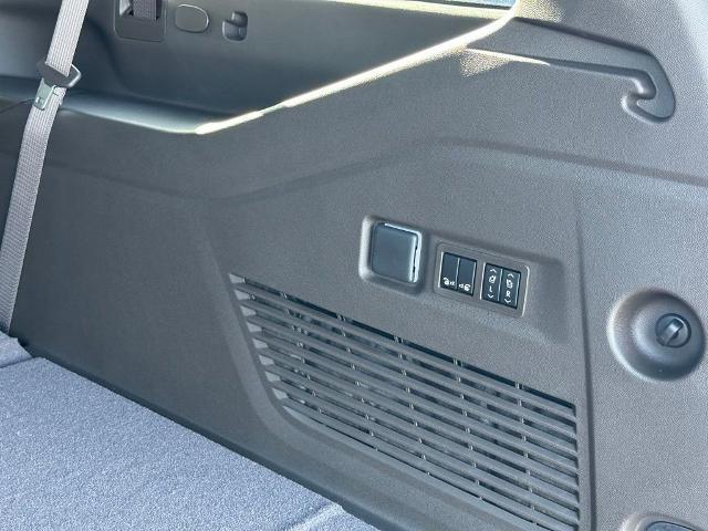 2026 GMC Yukon XL 4WD Elevation