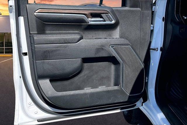 2023 Chevrolet Silverado 1500 4WD Crew Cab Standard Bed RST