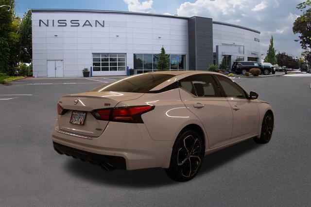2023 Nissan Altima SR Intelligent AWD
