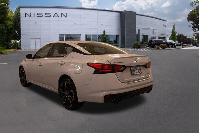 2023 Nissan Altima SR Intelligent AWD