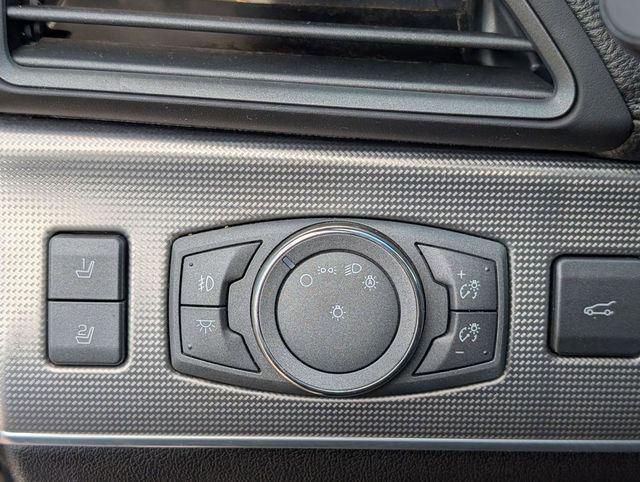 2014 Lincoln MKX Base
