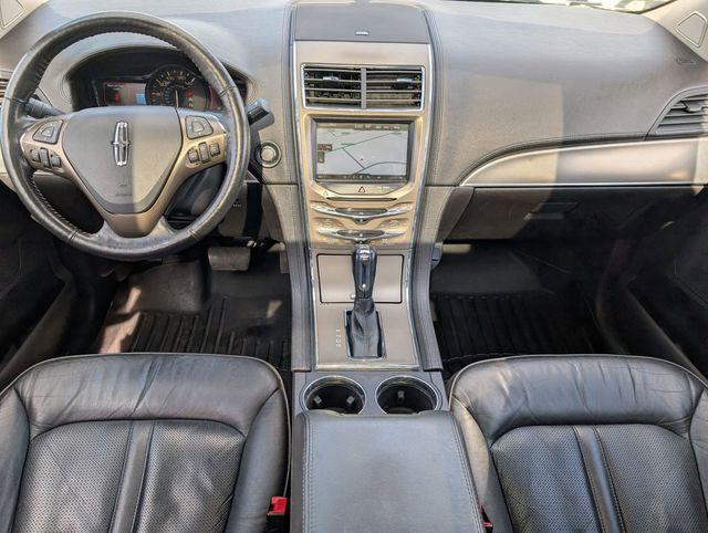 2014 Lincoln MKX Base