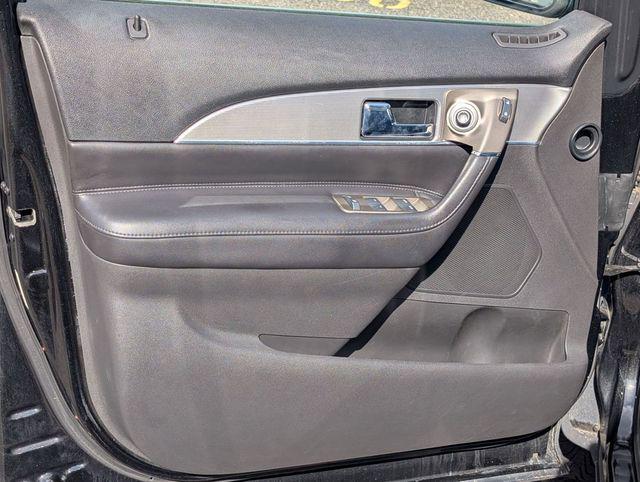 2014 Lincoln MKX Base