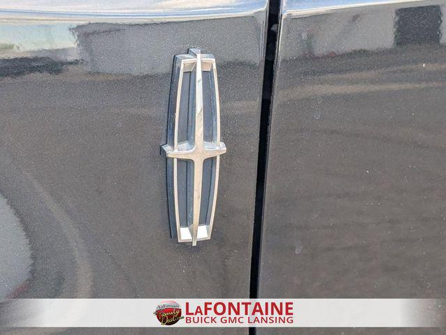 2014 Lincoln MKX Base