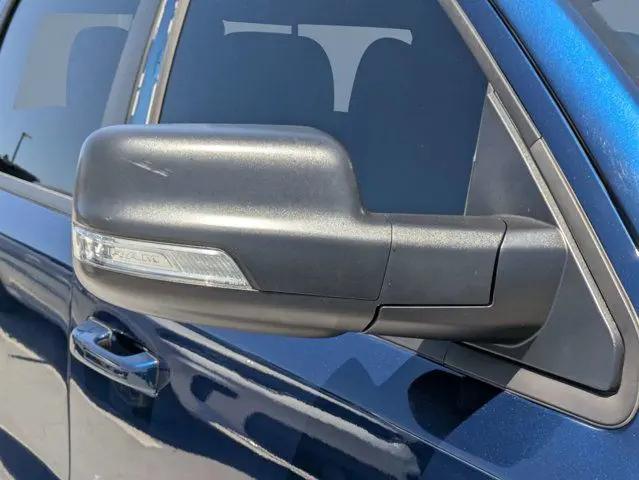 2021 Ram 1500 Big Horn Crew Cab 4x4 5'7" Box