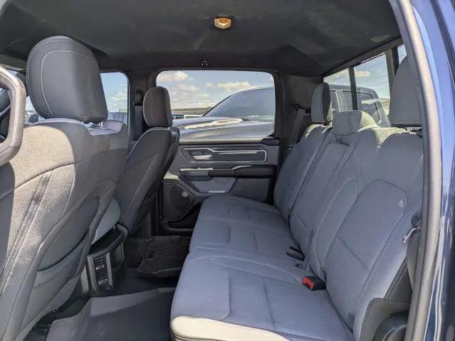 2021 Ram 1500 Big Horn Crew Cab 4x4 5'7" Box
