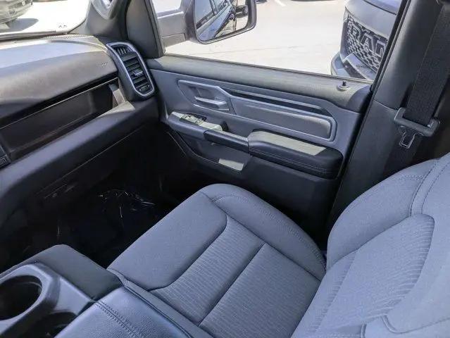 2021 Ram 1500 Big Horn Crew Cab 4x4 5'7" Box