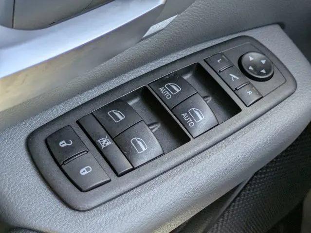2021 Ram 1500 Big Horn Crew Cab 4x4 5'7" Box