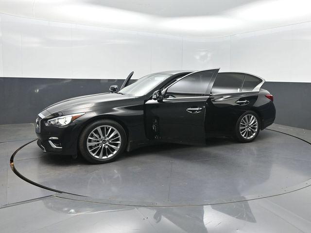 2023 INFINITI Q50 LUXE