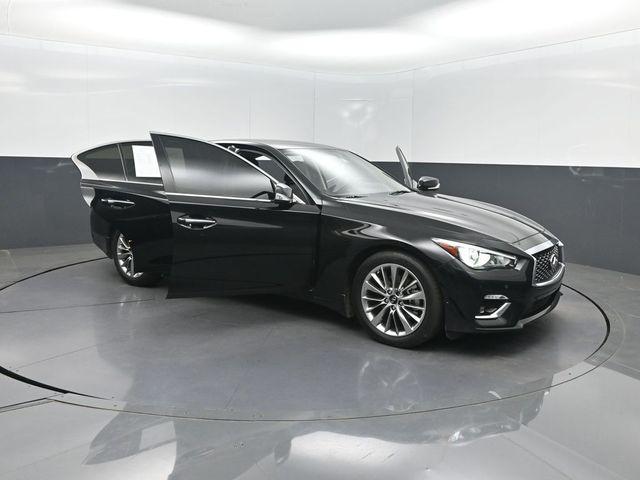 2023 INFINITI Q50 LUXE