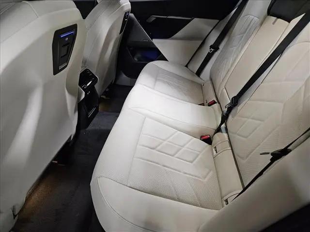 2027 BMW 5 Series 530i