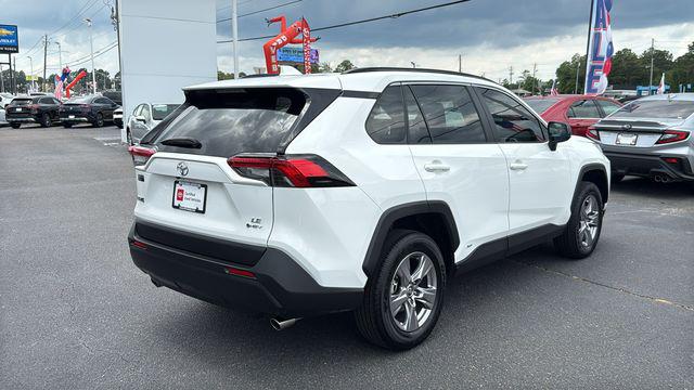 2025 Toyota RAV4 Hybrid LE