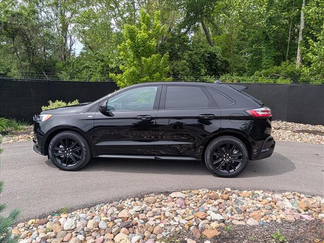 2023 Ford Edge ST-Line