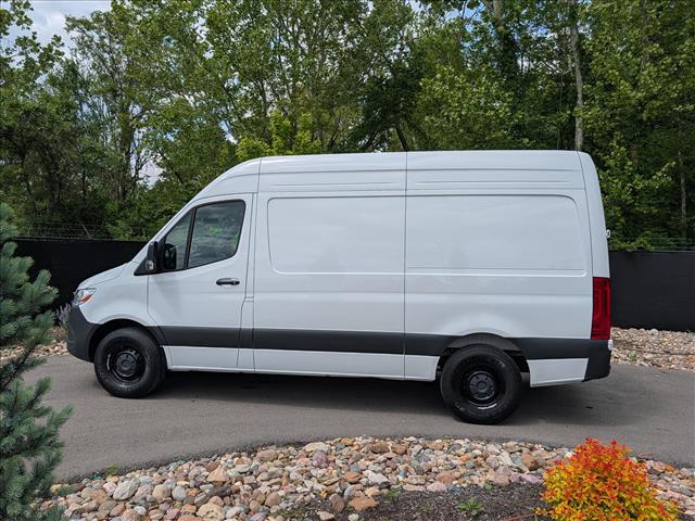 2025 Mercedes-Benz Sprinter 2500 Standard Roof 4-Cyl Diesel